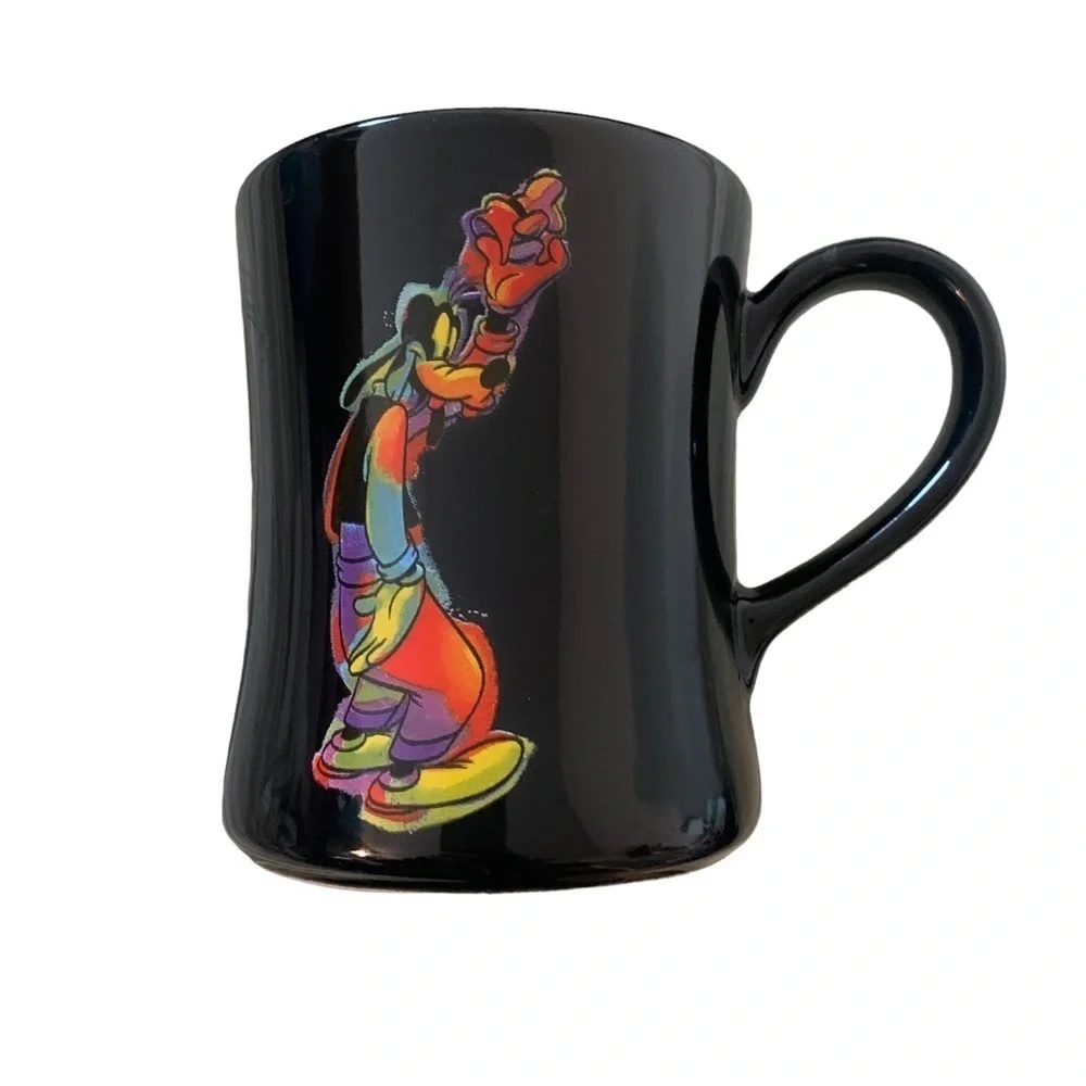 Disney Goofy colorful coffee cup